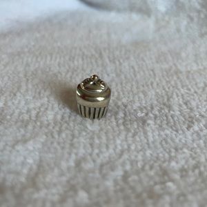 Cupcake Pandora Retired Charm